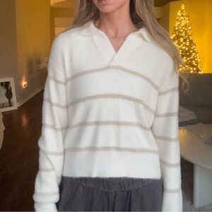Z Supply Cream and Tan V-Neck Sweater EXTREMELY SOLFT!